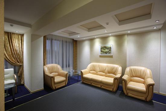 גומל Prestige Hotel מראה חיצוני תמונה